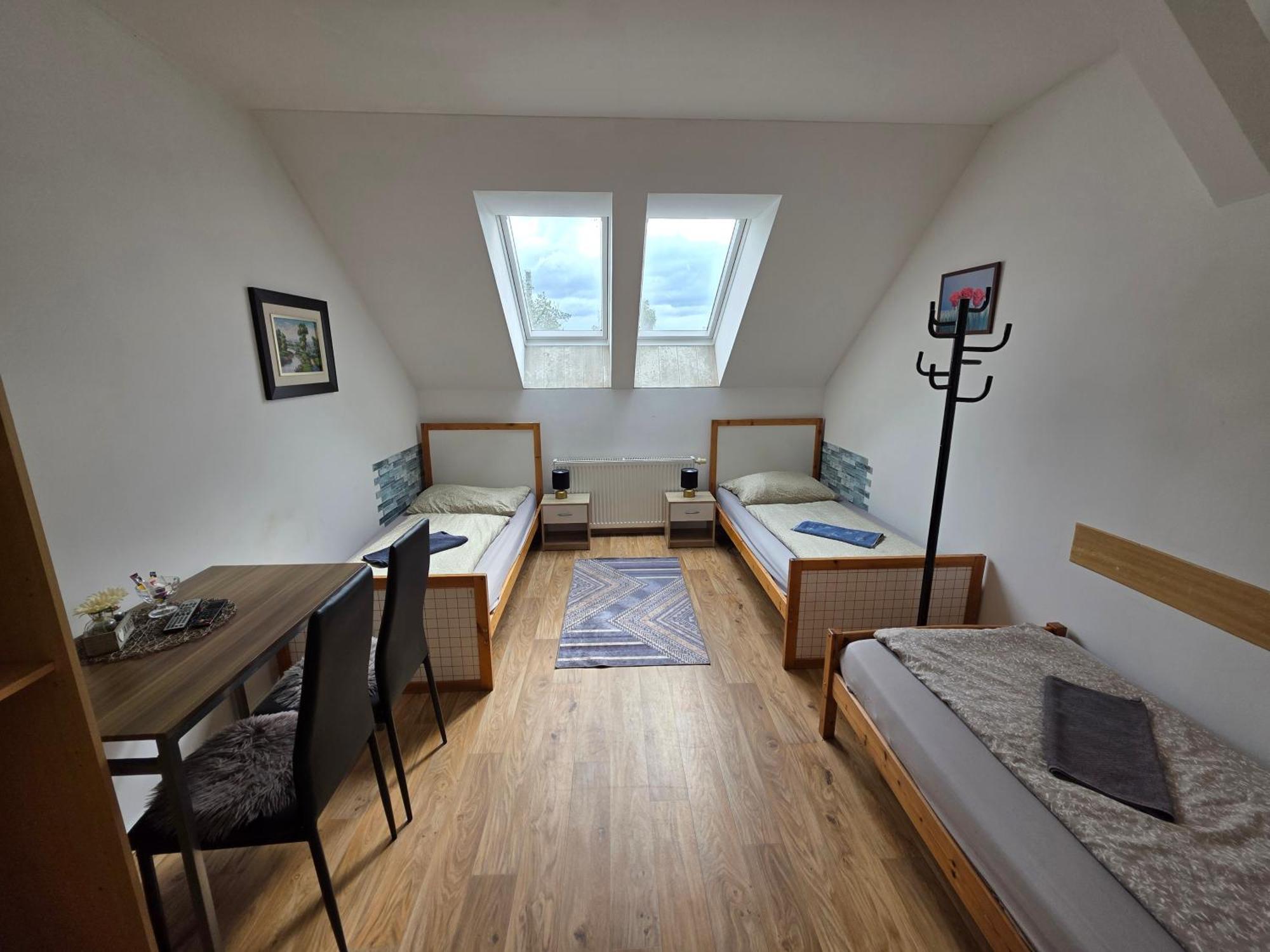 Farm Stay Nh Stables Nyrany Εξωτερικό φωτογραφία